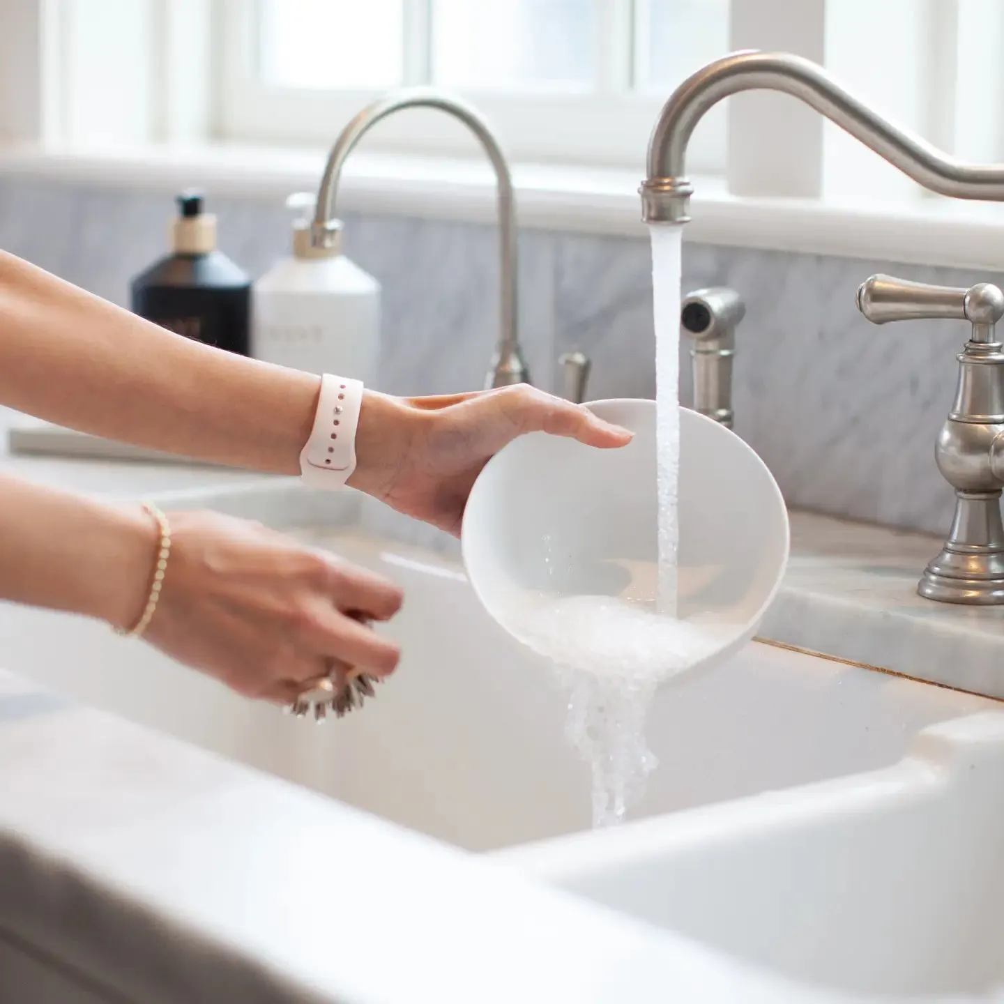 L'AVANT Collective Bamboo Dish Scrubber